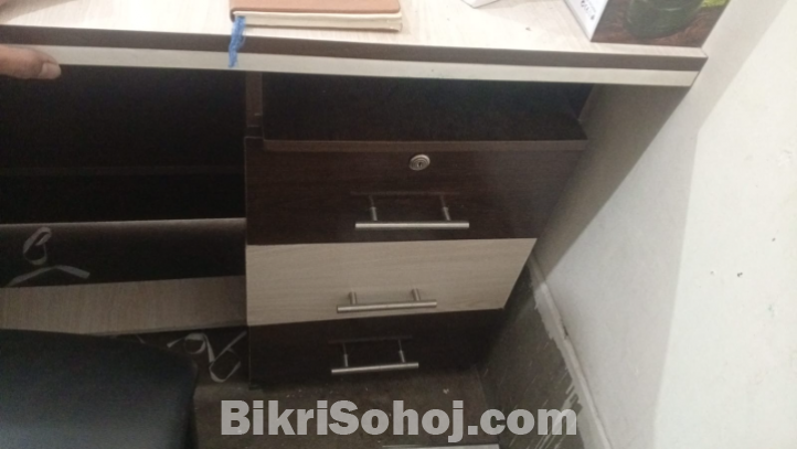 টেবিল এবং চেয়ার | table & chair